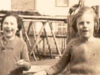 girls skipping
