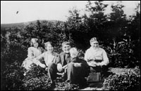 Thomas, Emma, Margaret, Jessie and Arthur Wakely