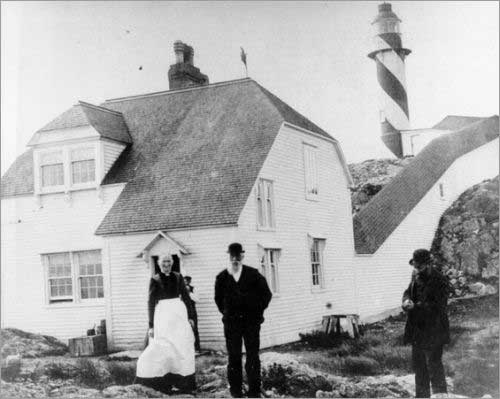 Bacalhao Island Lighthouse (North), before 1948