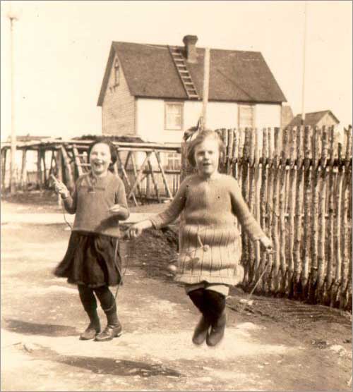 Kay and Viv, ca. 1924