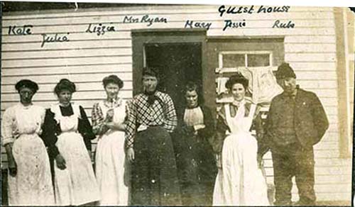Guest House Mission Staff, St. Anthony, 1908
