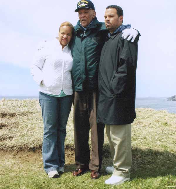 Lanier Phillips with his Children, 2008
