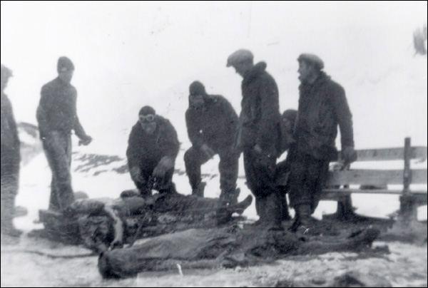 Recovering Bodies, 1942