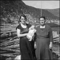 Zela Randell, her daughter-in-law and grandchild at Hooping Harbour